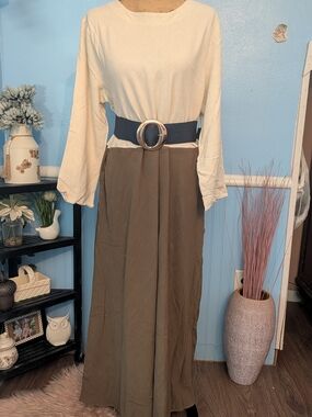Love in Two-Tone Maxi Dress in Ivory and Olive